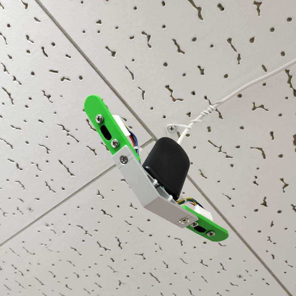 センサーと基板を3Dプリント筐体に納めて、現場に取り付ける